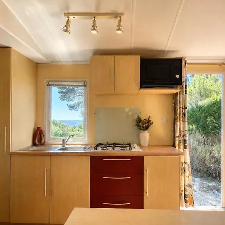 Le Romarin, Mobil-home Climatise Avec Vue Sur La Дом отдыха