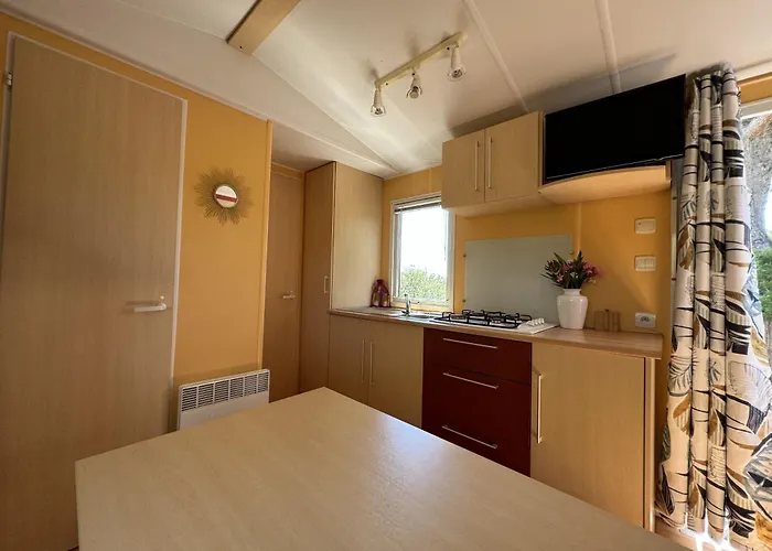 Casa vacanze Le Romarin, Mobil-home Climatisé Avec Vue Sur La Hyères